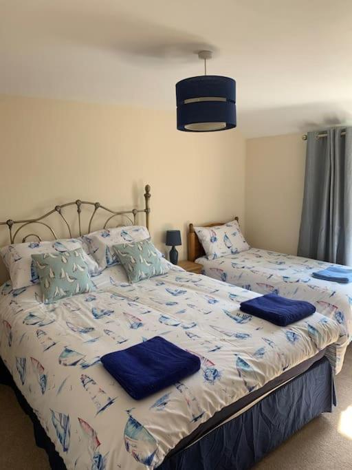 צ'אפל סנט לאונרדס Quaint Beachside Cottage מראה חיצוני תמונה